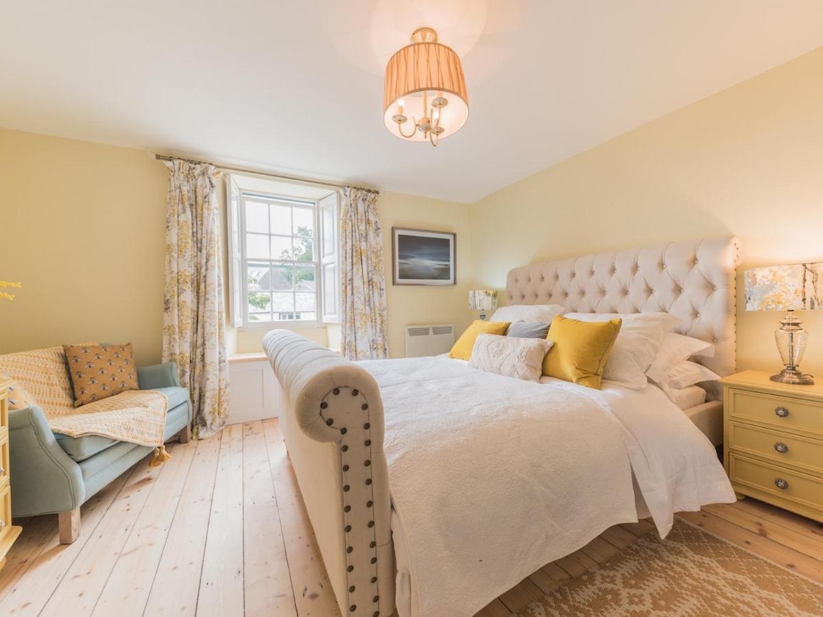 Pass The Keys Mop Fair Sunny Garden Town Centre Villa Ulverston Bagian luar foto
